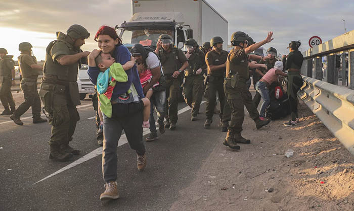 Perú y Chile tratarán en un comité binacional la crisis de migración y seguridad en la frontera